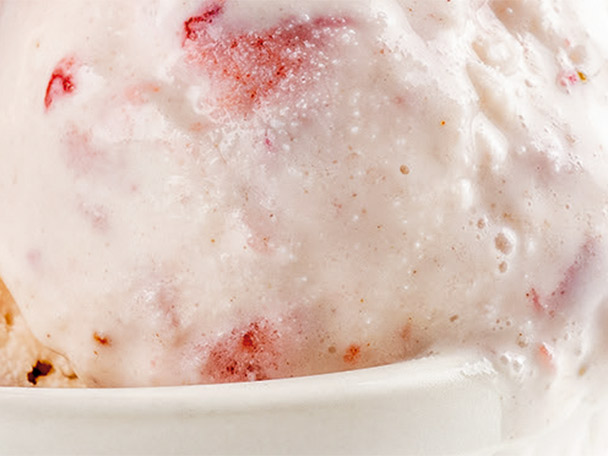 Gelat de maduixes i nata